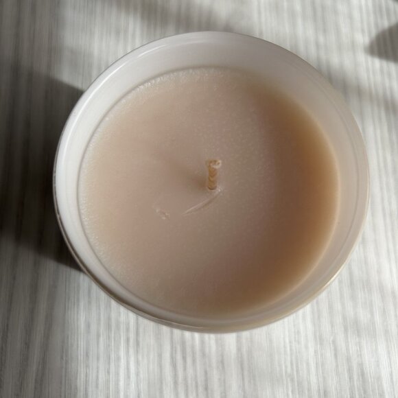 NEW VOY Fragrance Wildflower Meadow Candle Floral Green Spring Soy Vegan Gift - Picture 7 of 7